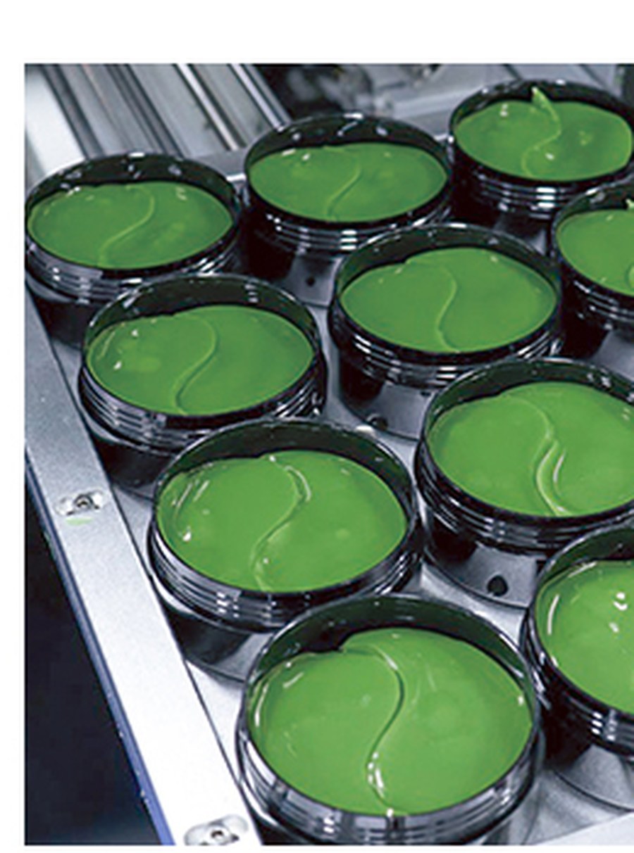 UK start-up — vegan caffeine under-eye patches for Boots pitch